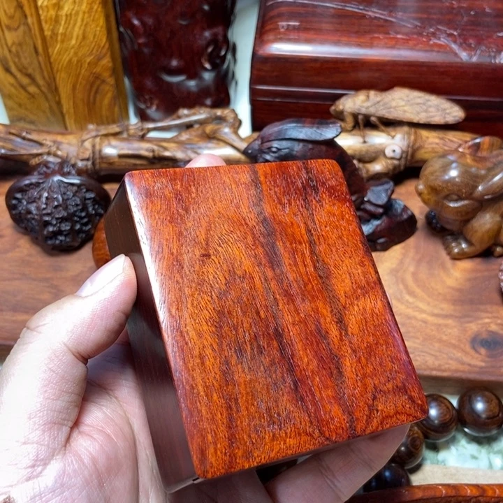 檀香紫檀（小叶紫檀）盒子