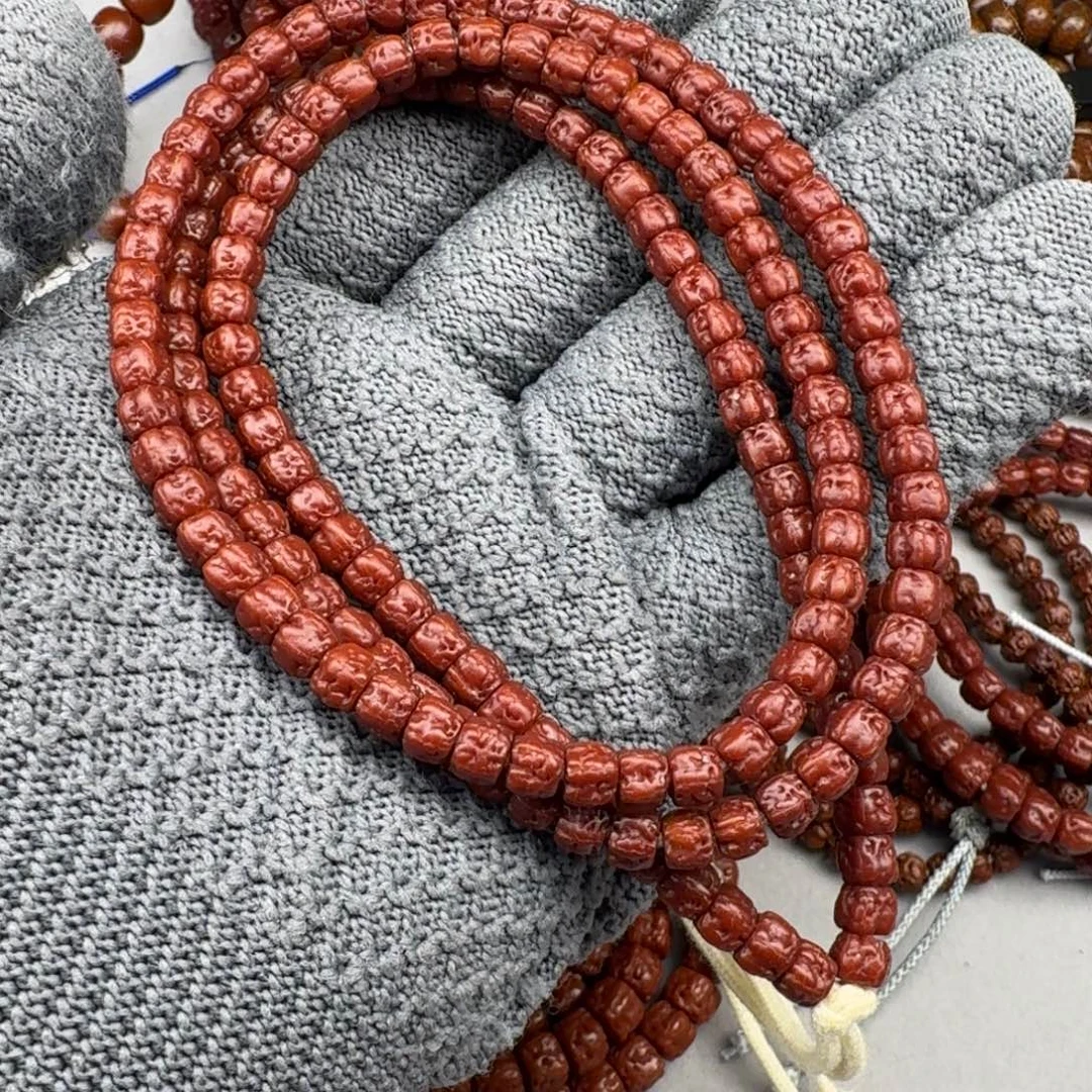 L***c吊坠金刚菩提佛手5.7