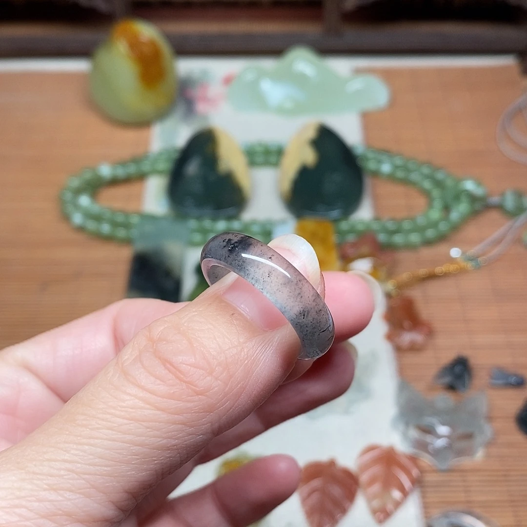 蛇纹石玉未镶嵌指环