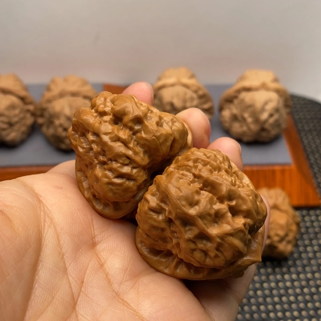 文玩核桃把件早**起三角边37左右