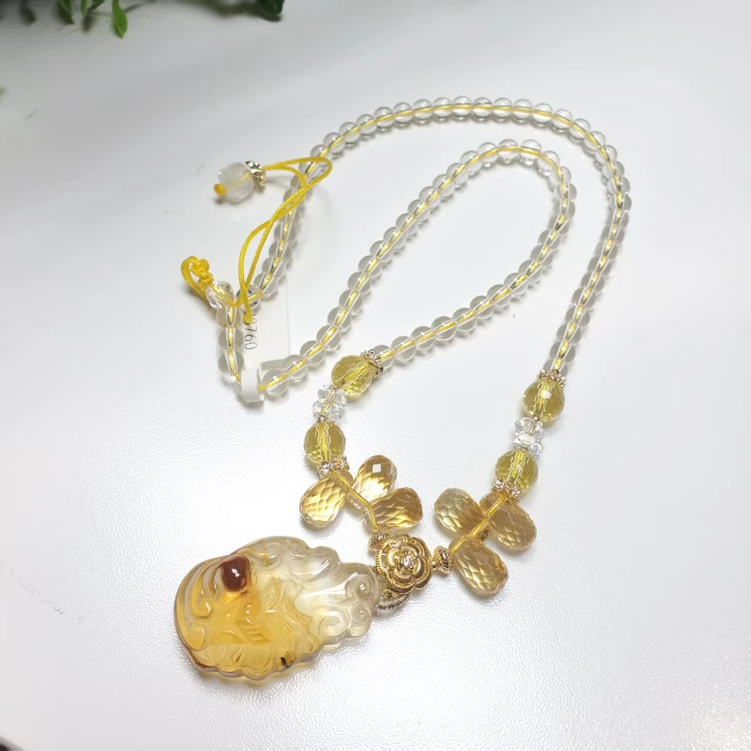 C93【赵小姐】黄水晶雕刻吊坠