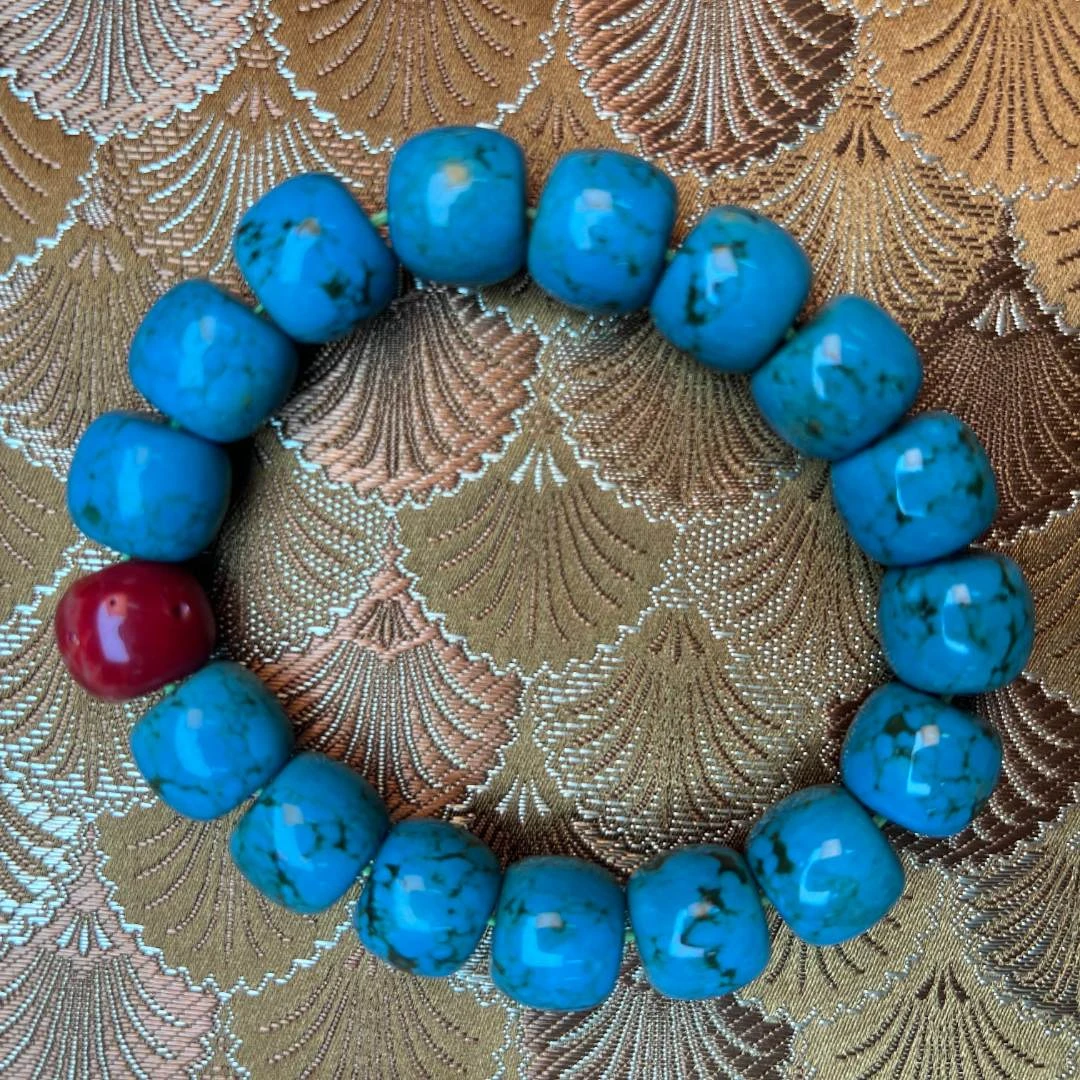 【 炎轩文趣斋】绿色松带红色桶珠手串