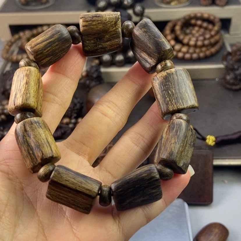 【闪购商品】沉香手串雁**秋越南白棋