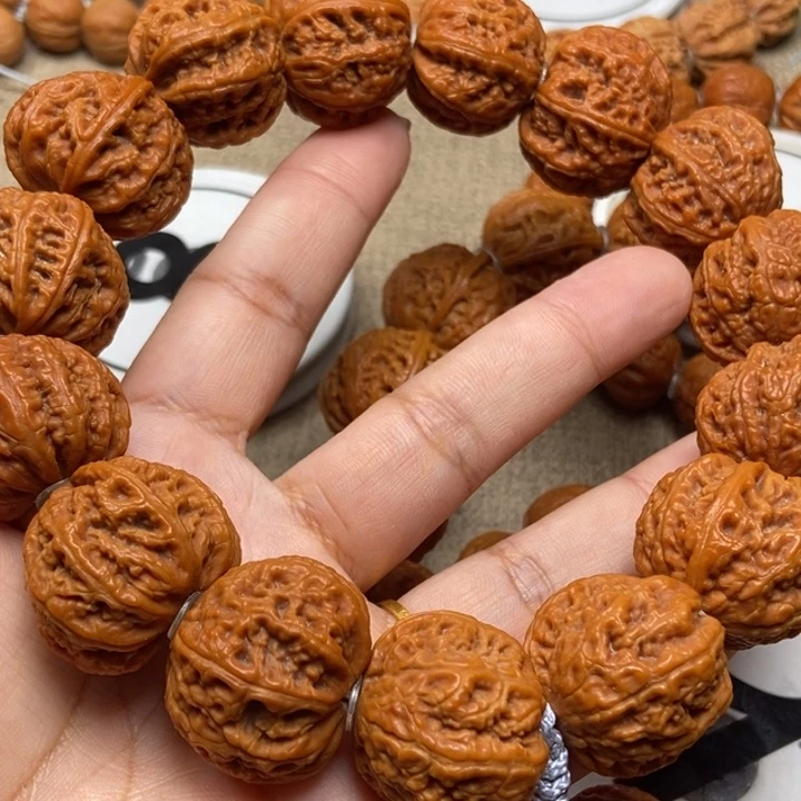 文玩核桃吊坠马**功一夜爆富