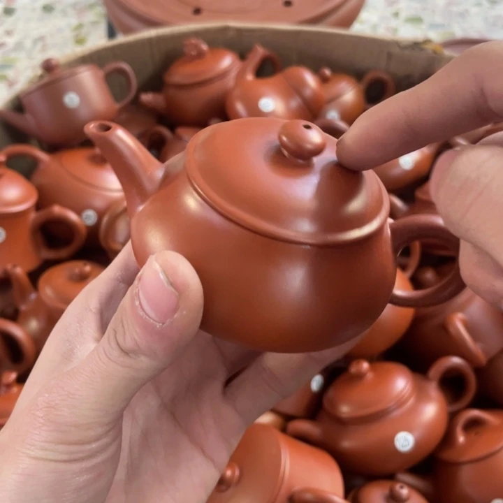 紫砂茶壶紫砂壶不是大师级别没有收藏价值扣细节勿拍