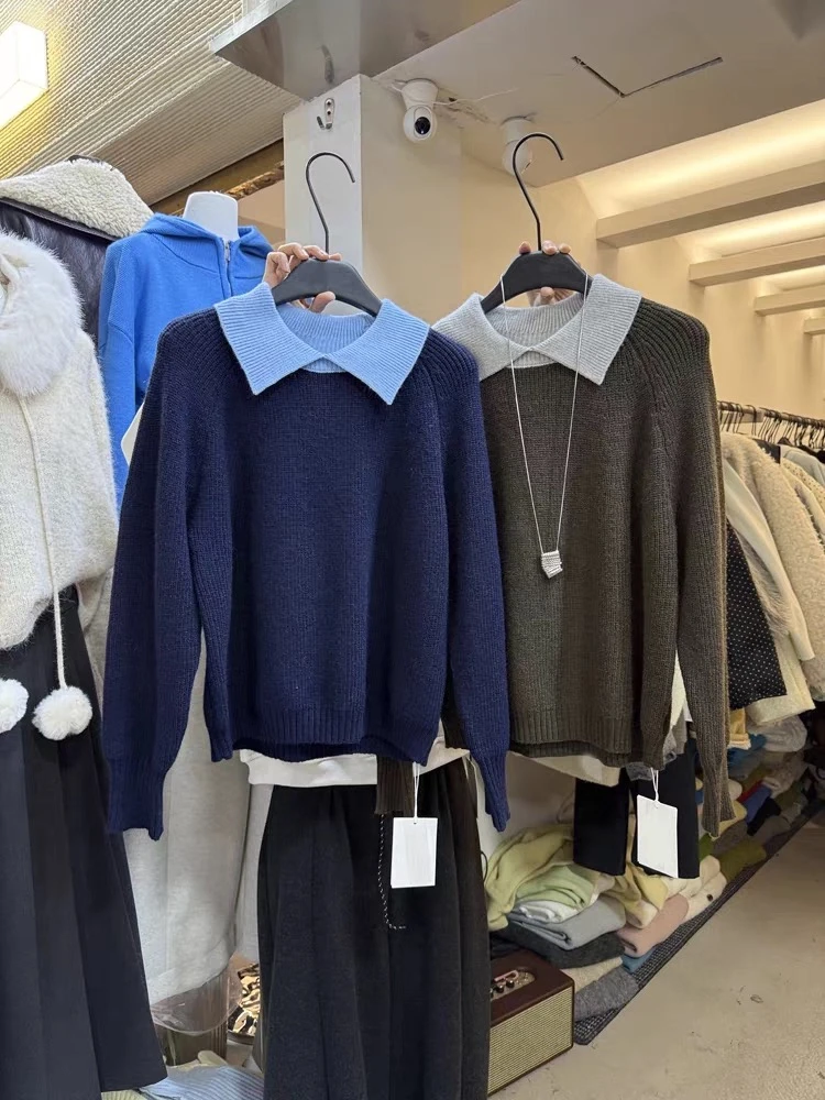 2025秋冬新款娃娃领撞色毛衣女士短款新款设计感内搭宽松针织打底