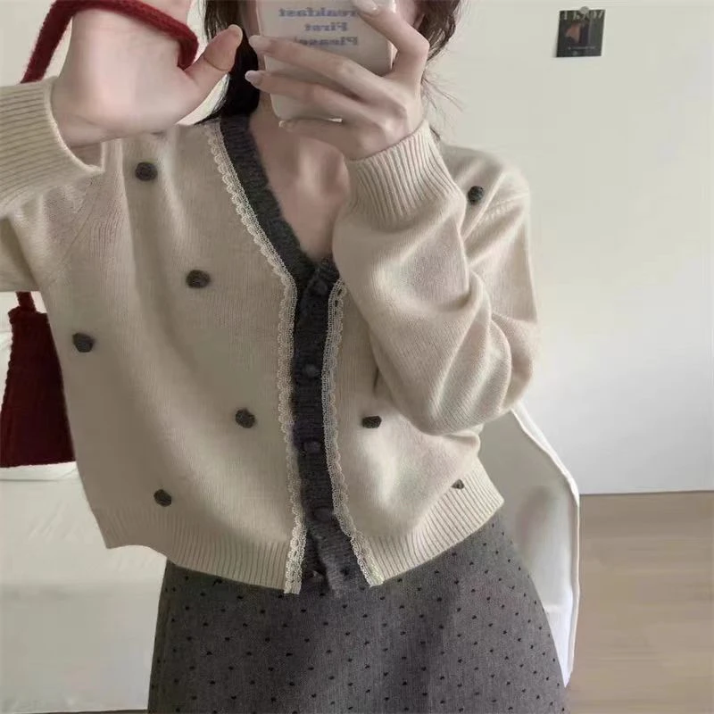 针织慵懒气质独特上衣女装打底衫2024新款早秋休闲小个子毛衣小衫