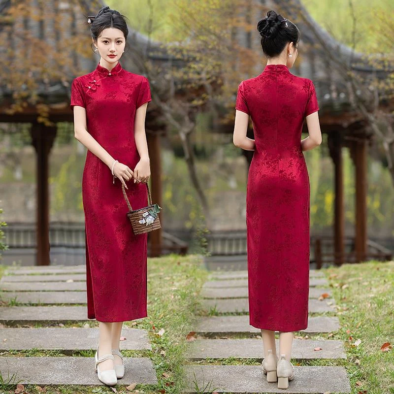 旗开得胜高考妈妈旗袍长款走秀红色新款婆婆婚宴礼服改良连衣裙