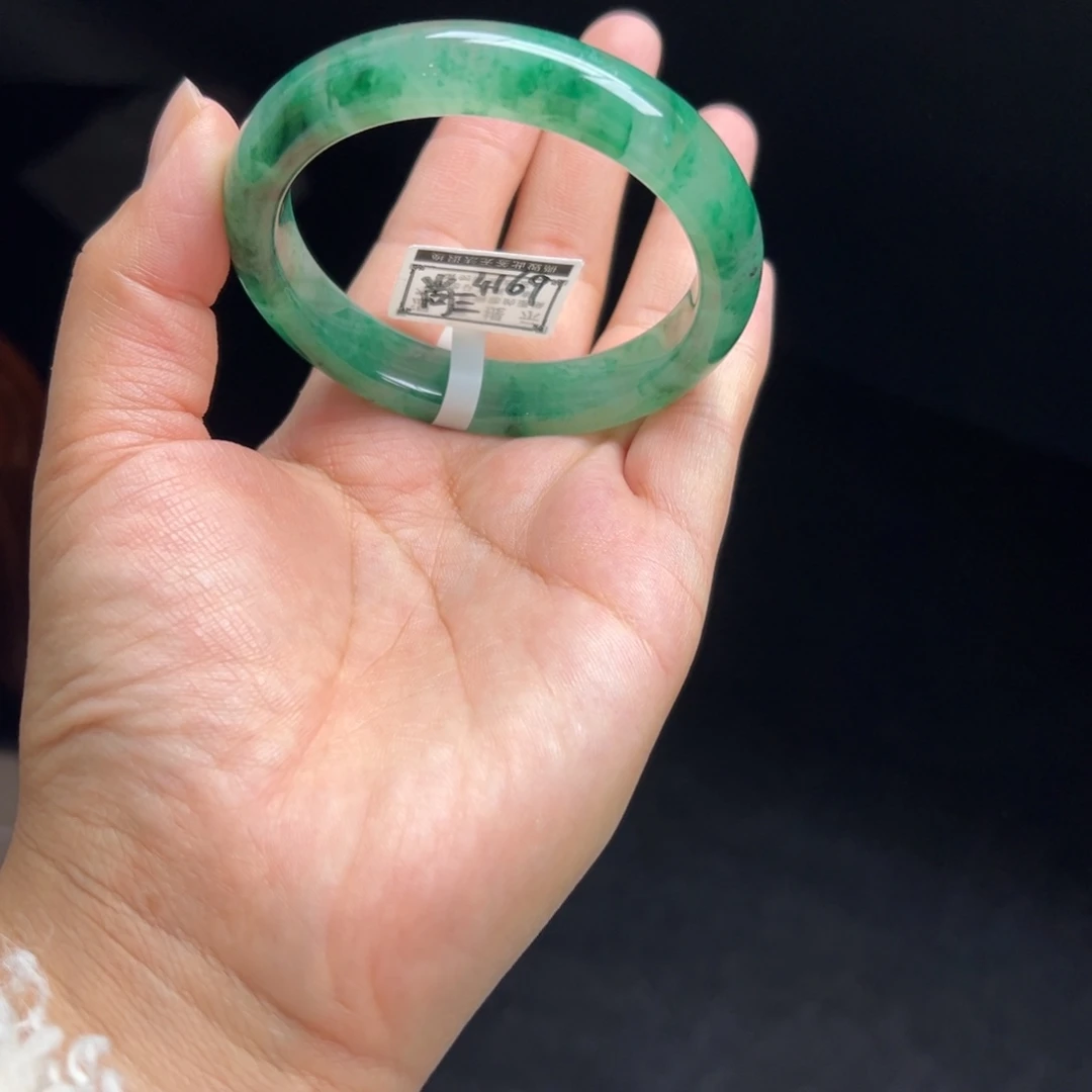 石英质玉未镶嵌手镯非洲翠5556