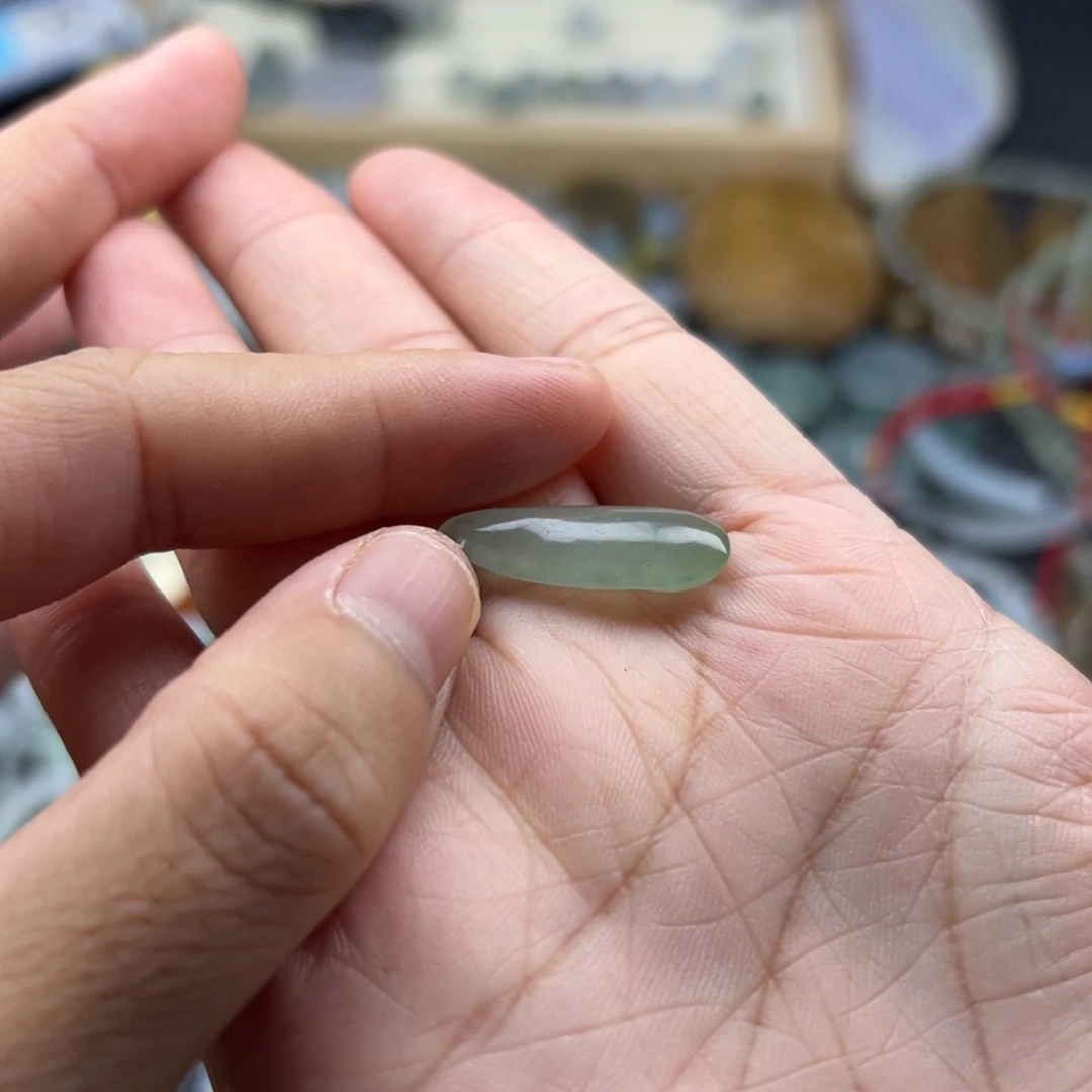 颈饰未镶嵌翡翠福瓜