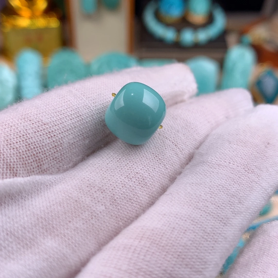 劉***绿松石未镶嵌老型卡12.