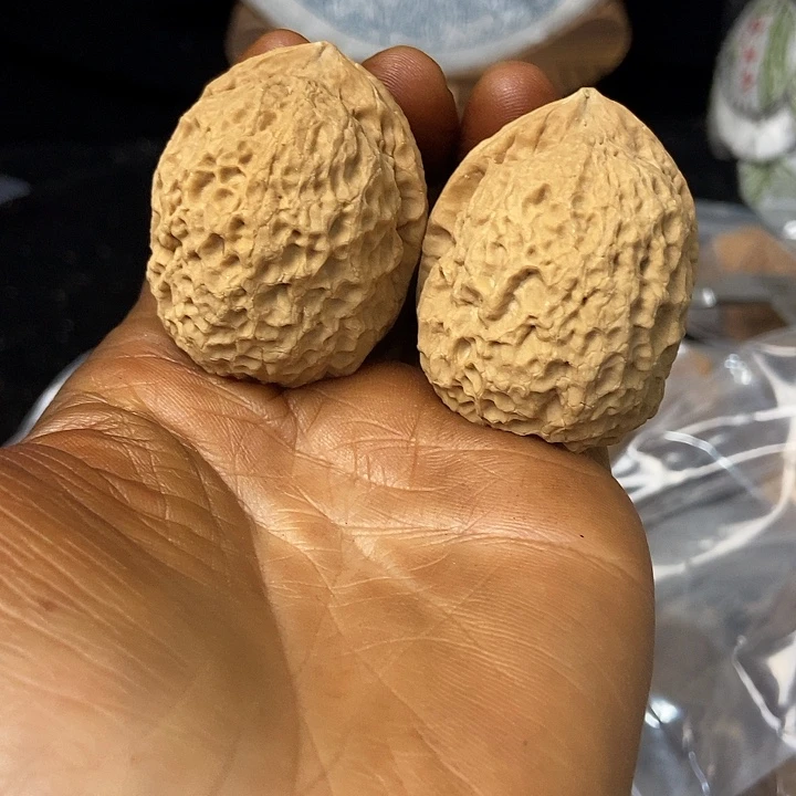 把件文玩核桃云南铁核桃基地74