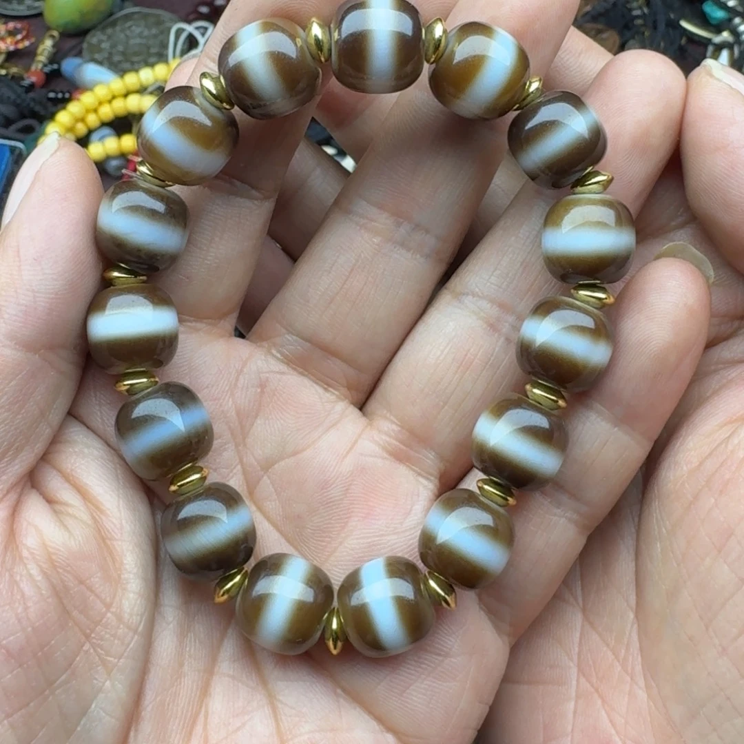 凌***山玛瑙/玉髓未镶嵌颈饰