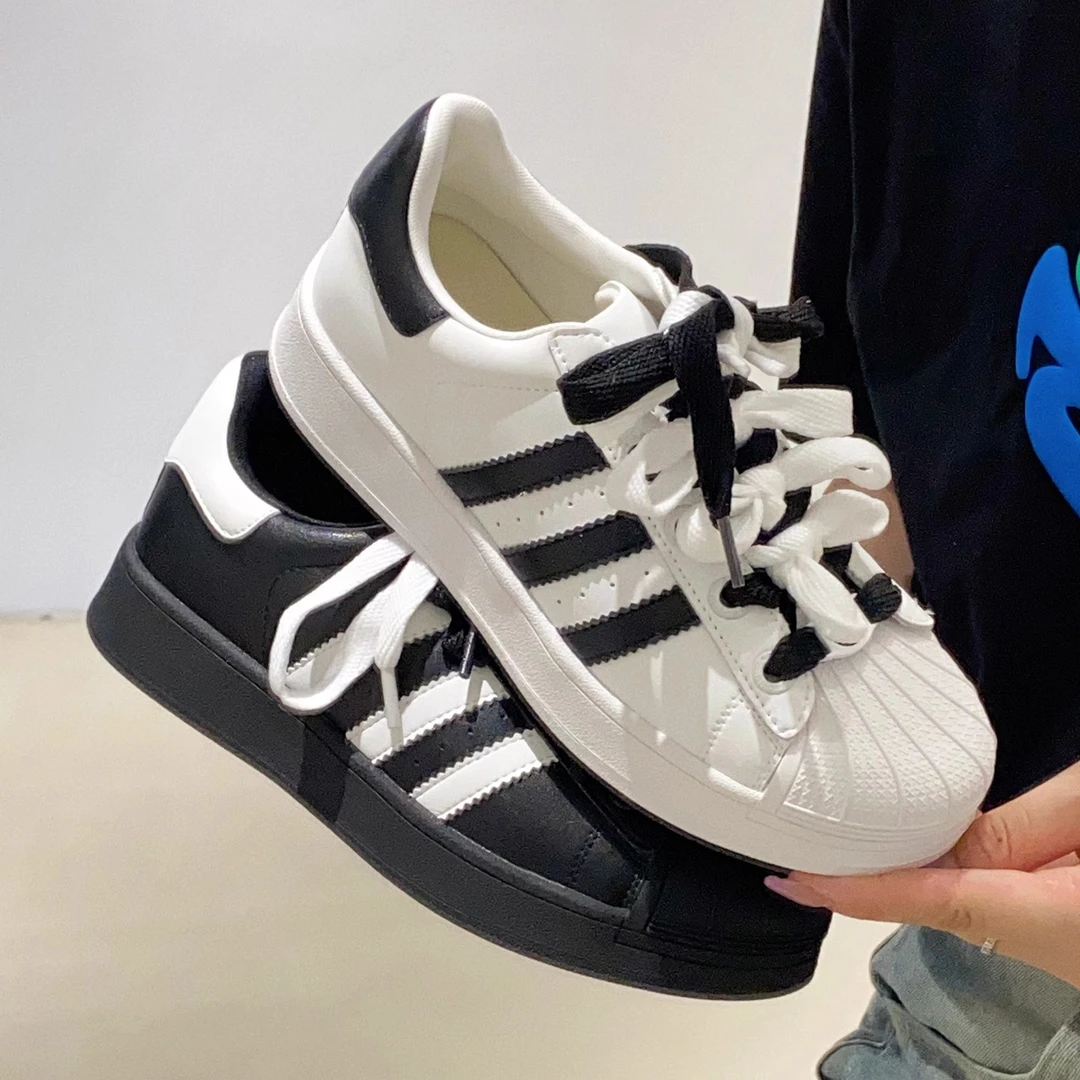 时尚休闲运动小白鞋大头软底户外旅游厚底百搭贝壳头板鞋女平底鞋