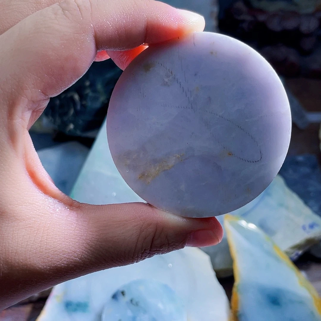 翡翠未镶嵌颈饰毛料91