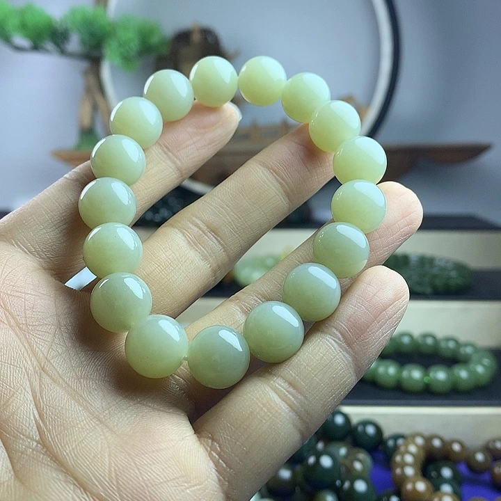 和田玉未镶嵌手串