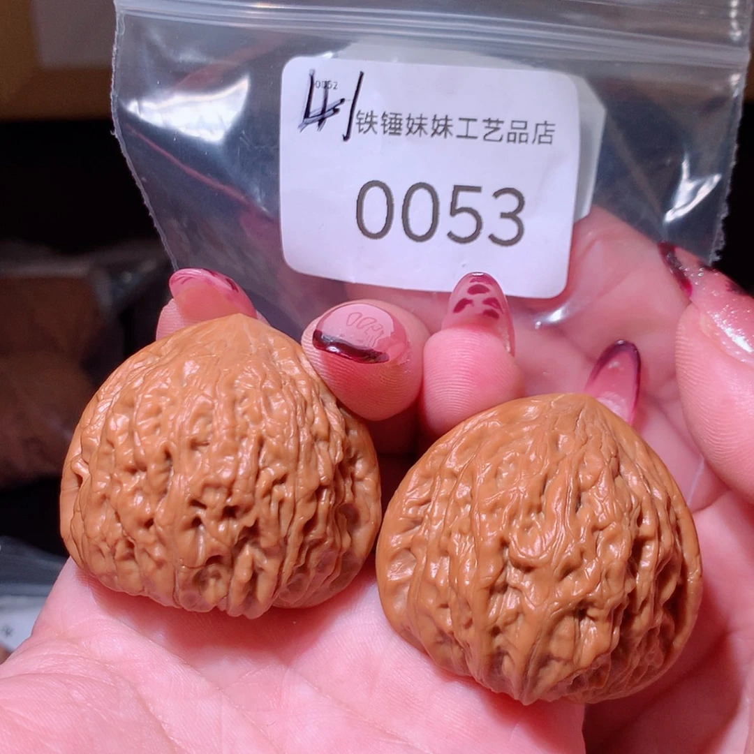 【闪购商品】把件文玩核桃41三角锤