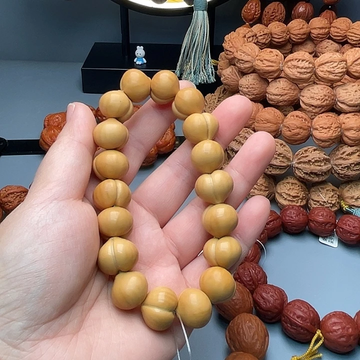文玩核桃手串屁桃