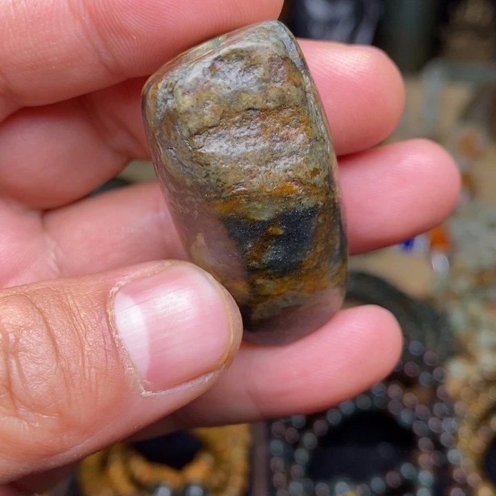 岫岩河磨玉(透闪石质玉)未镶嵌颈饰