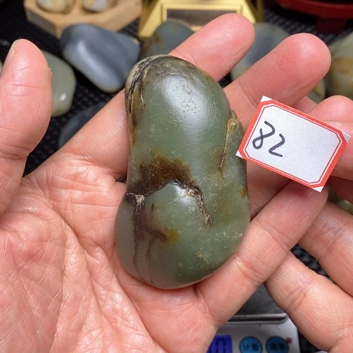 未镶嵌和田玉把件82