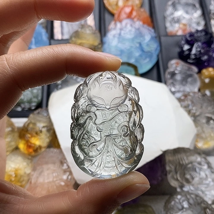 水晶未镶嵌颈饰水晶吊坠