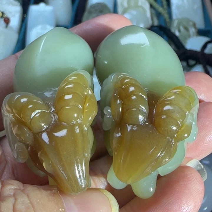 和田玉（糖玉）未镶嵌颈饰