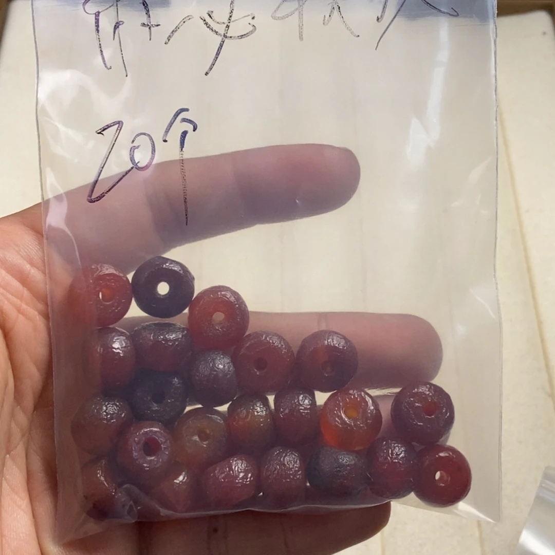 萧***！玛瑙/玉髓未镶嵌颈饰