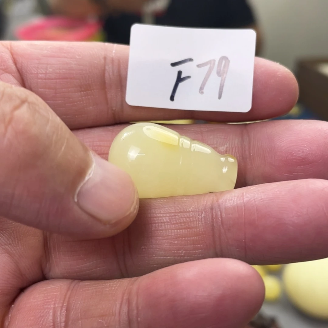 手链琥珀未镶嵌多样性发，发其中一件