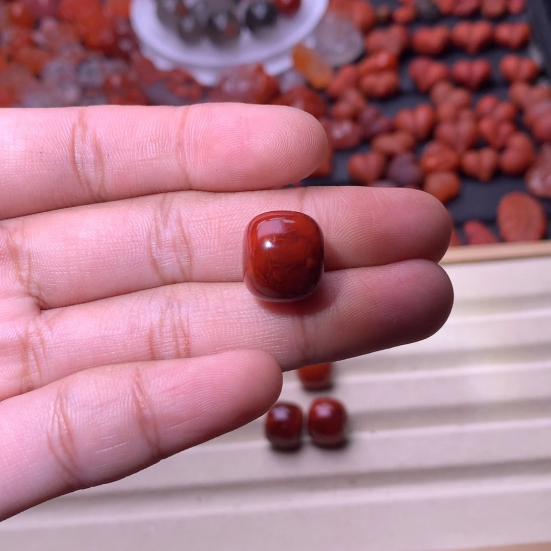 清***风南红玛瑙未镶嵌珠宝半成品13