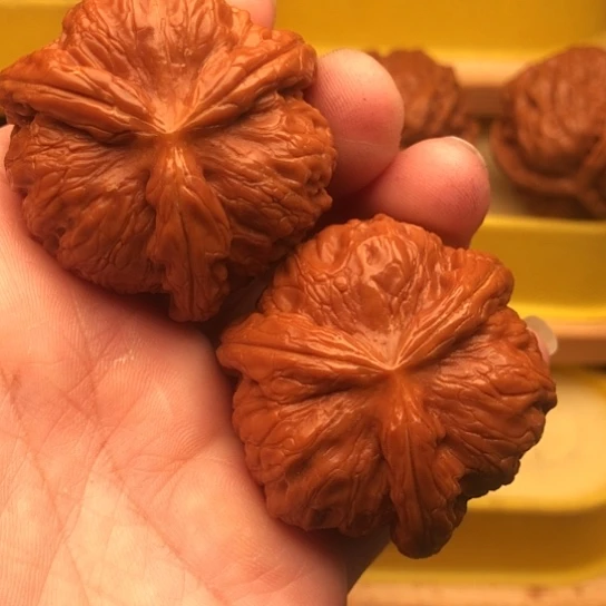 文玩核桃吊坠笃*悠核桃