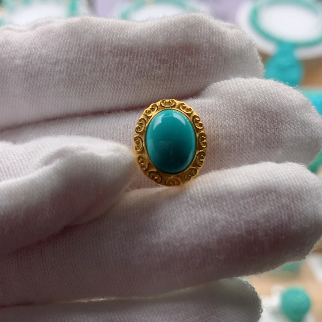 绿松石配饰18K金镶嵌拉**叔