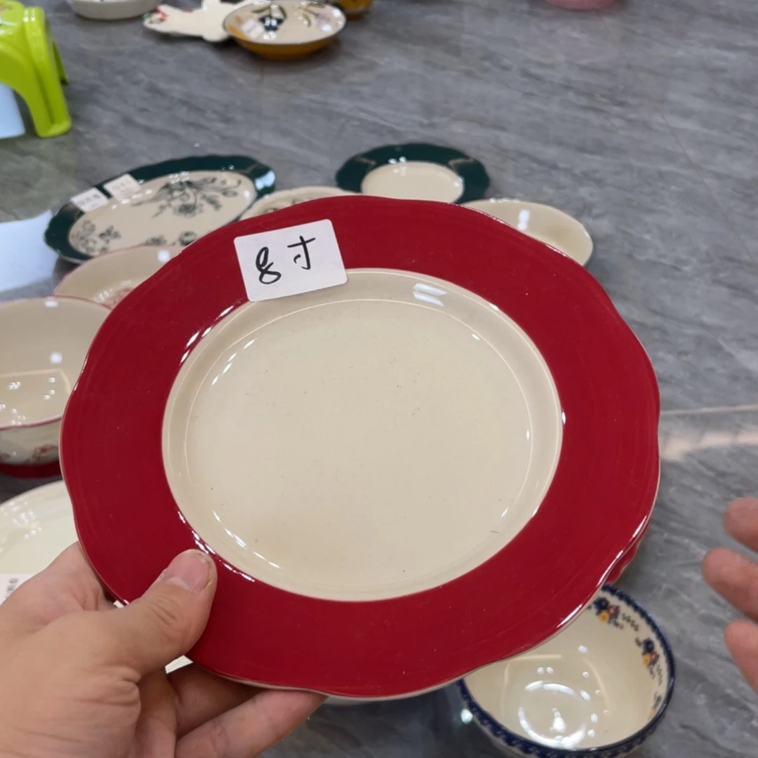 陶瓷微瑕餐具介意勿拍，满18飞！