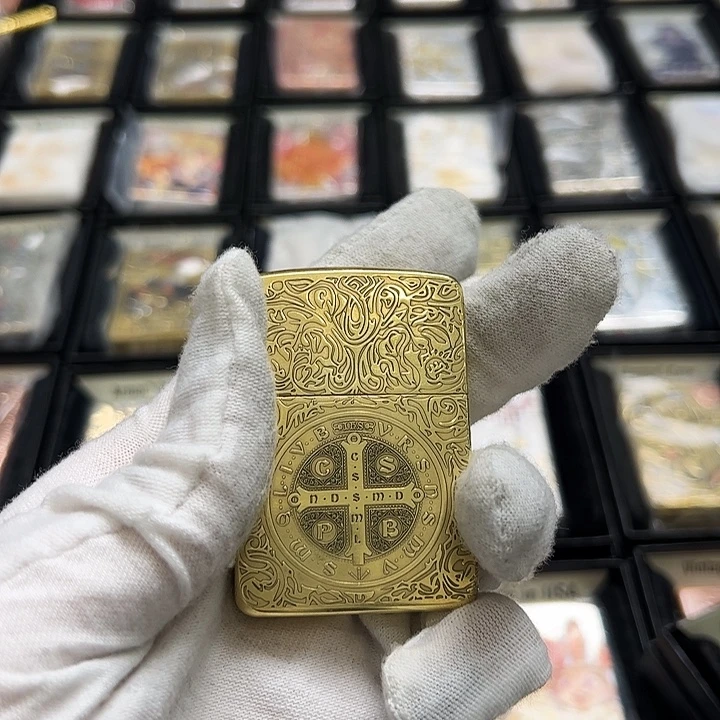 镜面文版盔甲康斯坦丁