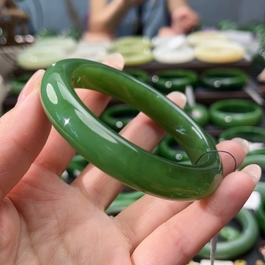 和田玉（碧玉）手镯未镶嵌