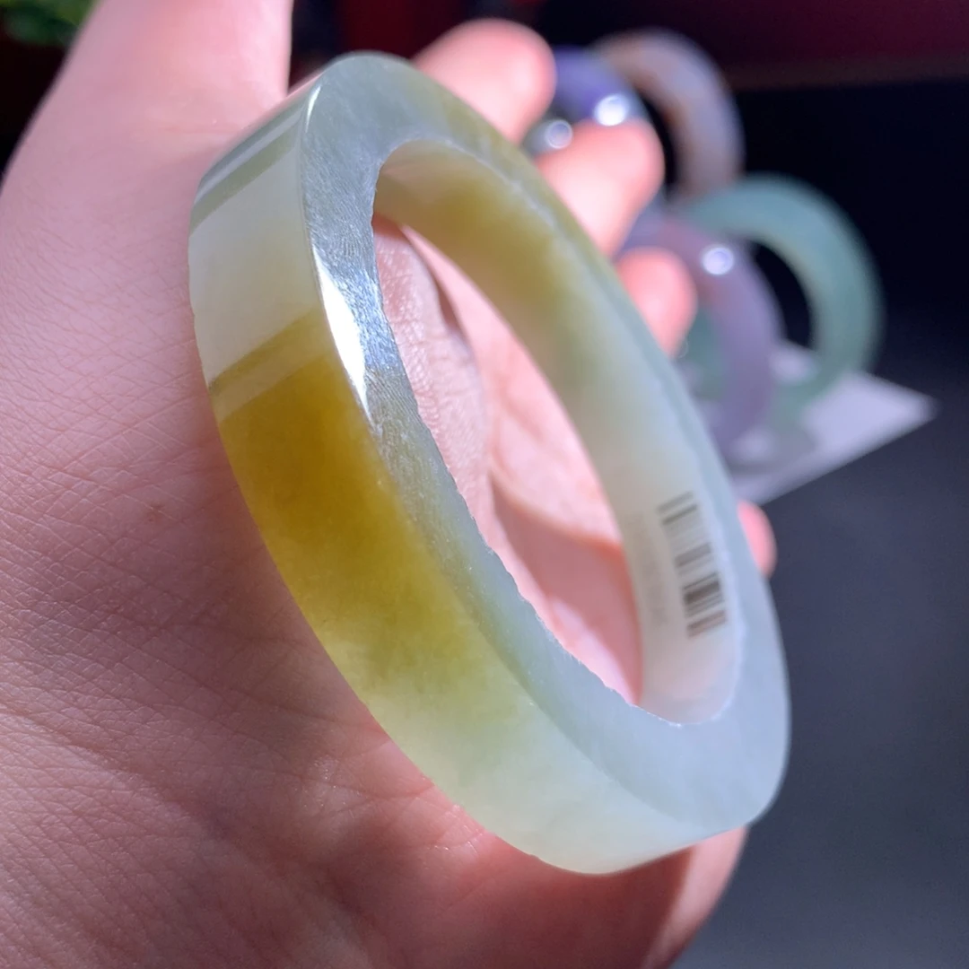 未镶嵌翡翠手镯定制翡翠