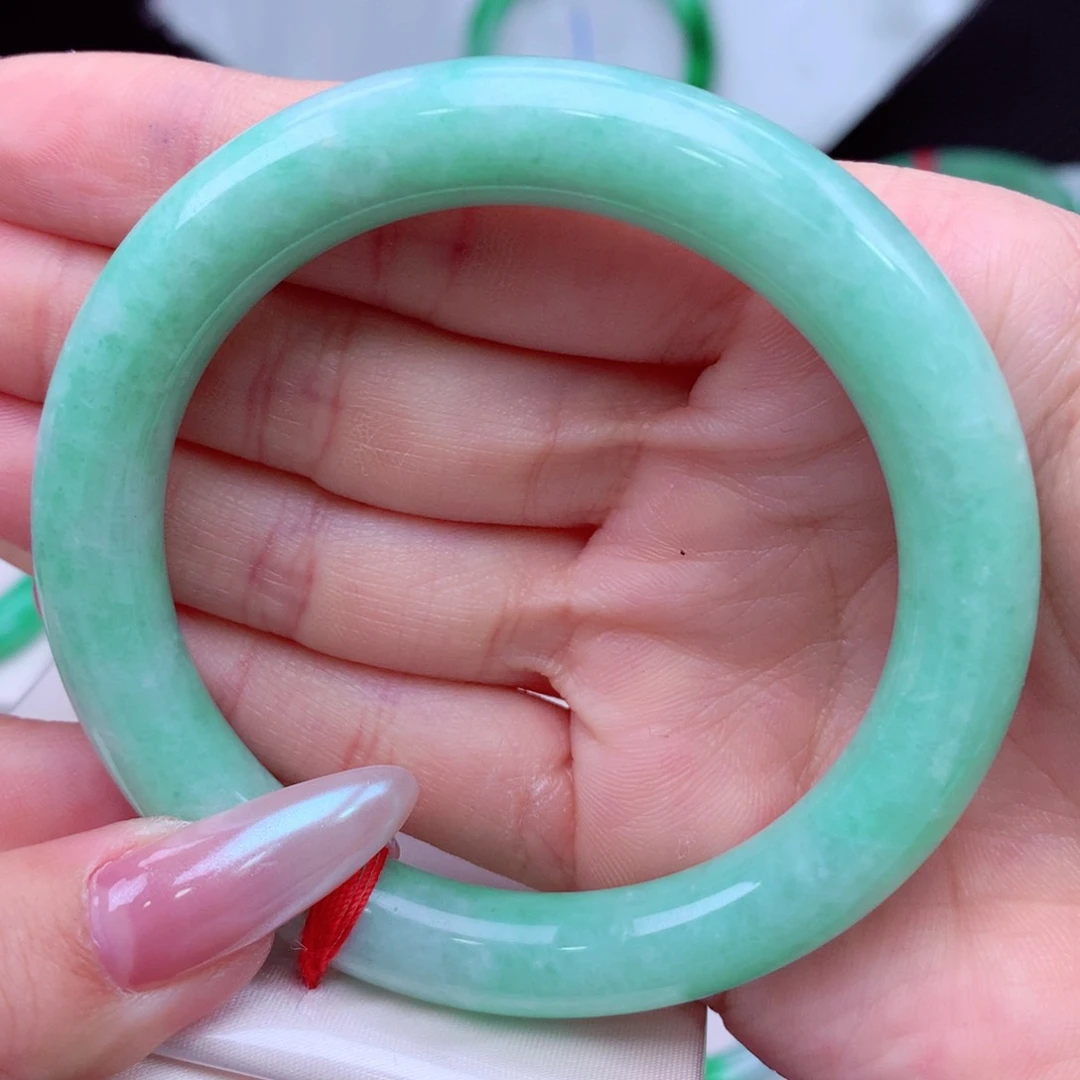 未镶嵌手镯翡翠翡翠