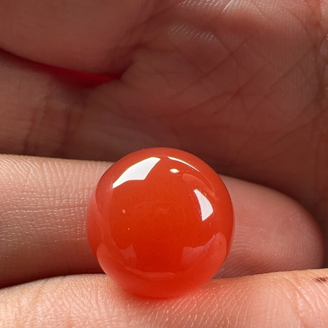 南红玛瑙圆珠13.9未镶嵌鳄*?
