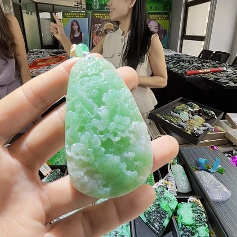 项圈未镶嵌翡翠一