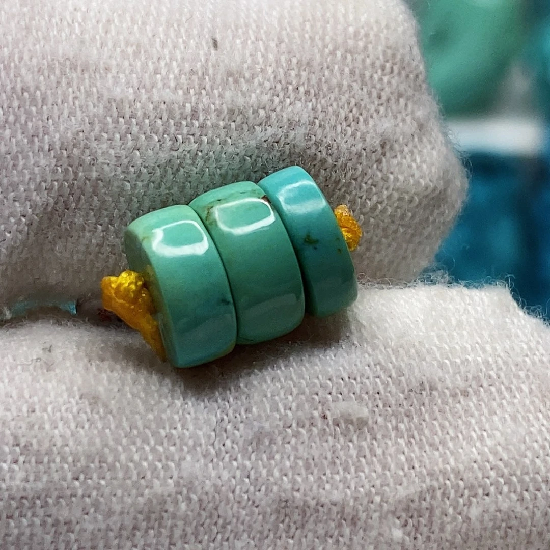 绿松石未镶嵌天然原矿 带武汉地大证书