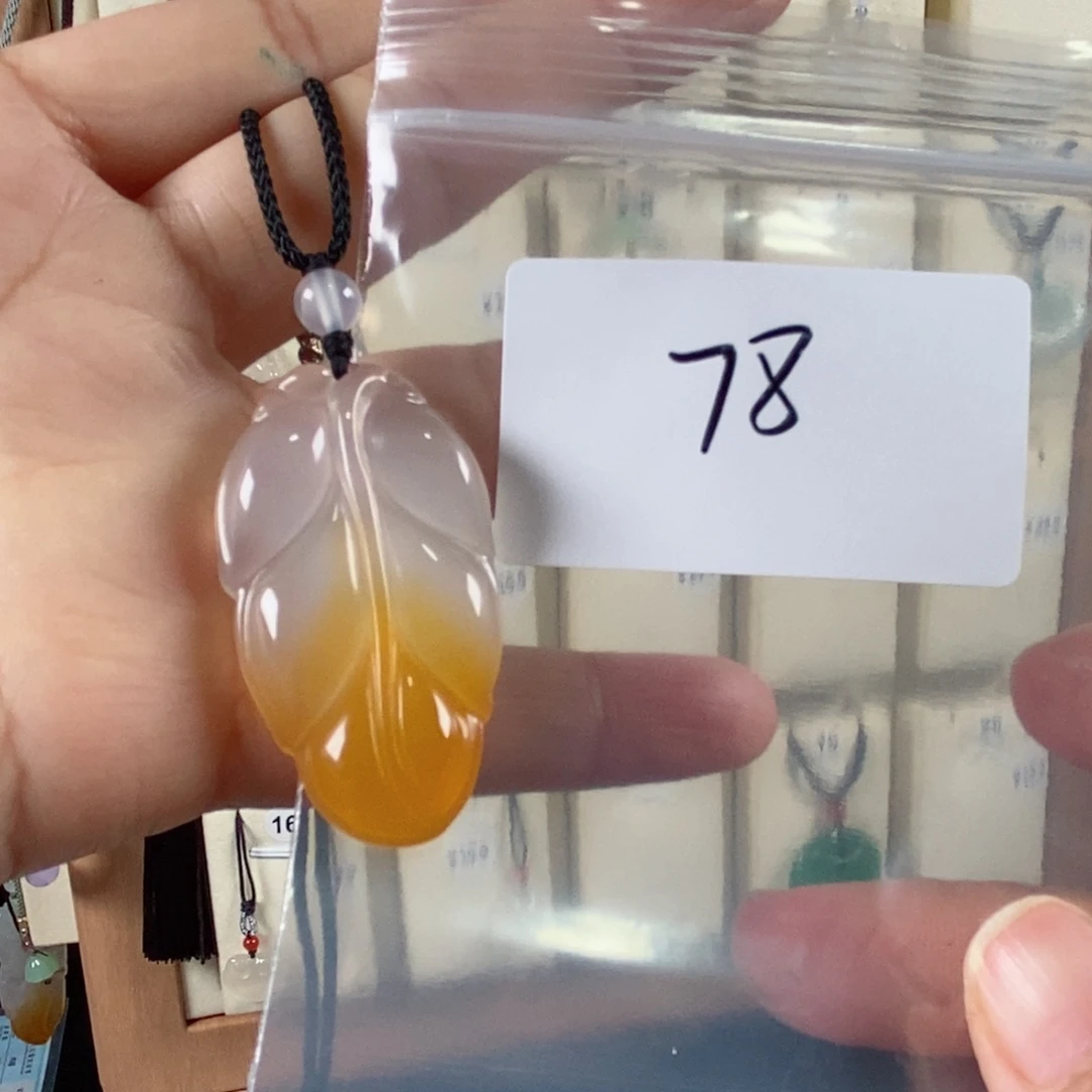 玛瑙/玉髓颈饰未镶嵌泡**.