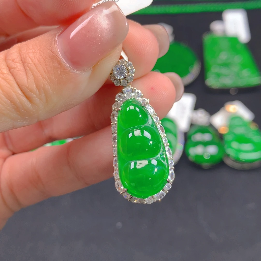 翡翠颈饰银S925镶嵌111111111