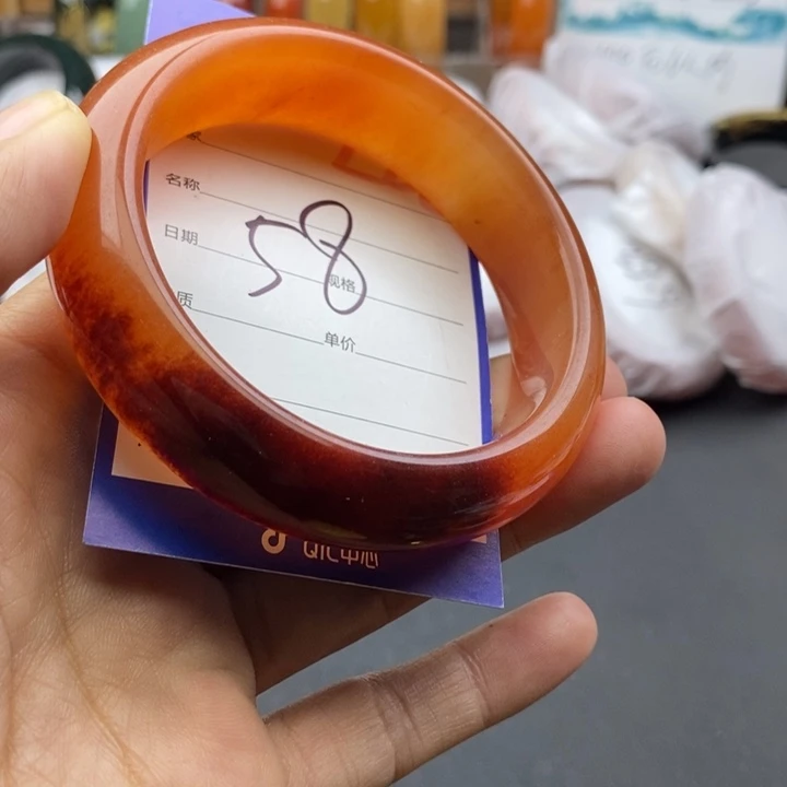 石英质玉未镶嵌手镯