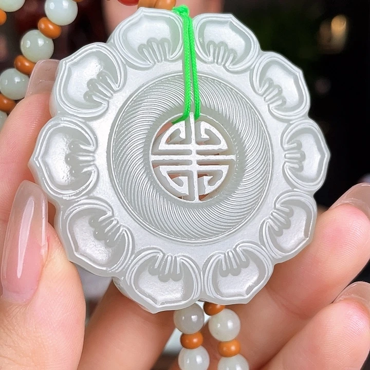 和田玉未镶嵌颈饰定制发货