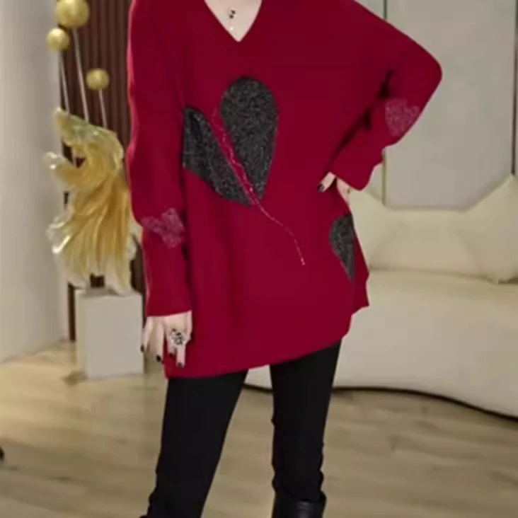 红色秋冬新款V领加厚毛衣女中长款宽松烫钻遮肚子大码针织打底衫