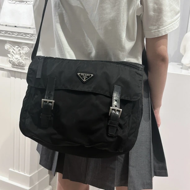 95新 Prada/普拉达 普拉达 黑色 斜挎 单肩包/0000
