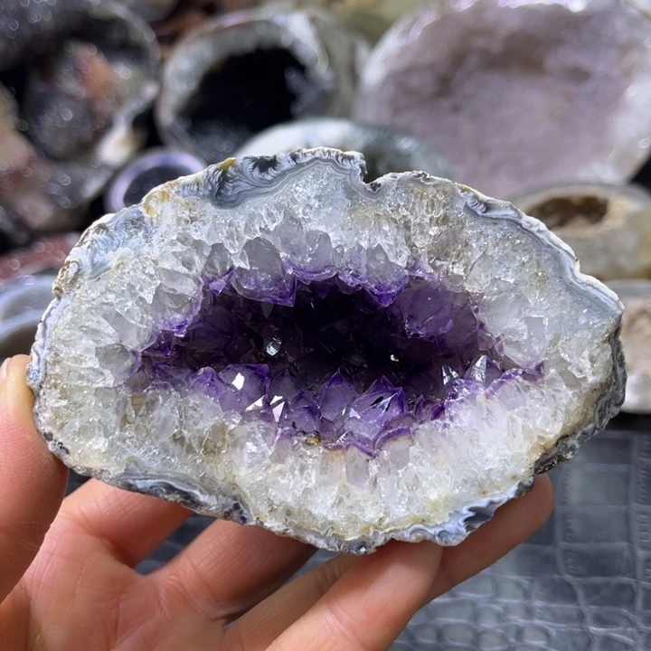 珠宝半成品水晶未镶嵌紫晶洞