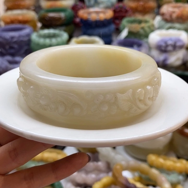 石英质玉未镶嵌手镯