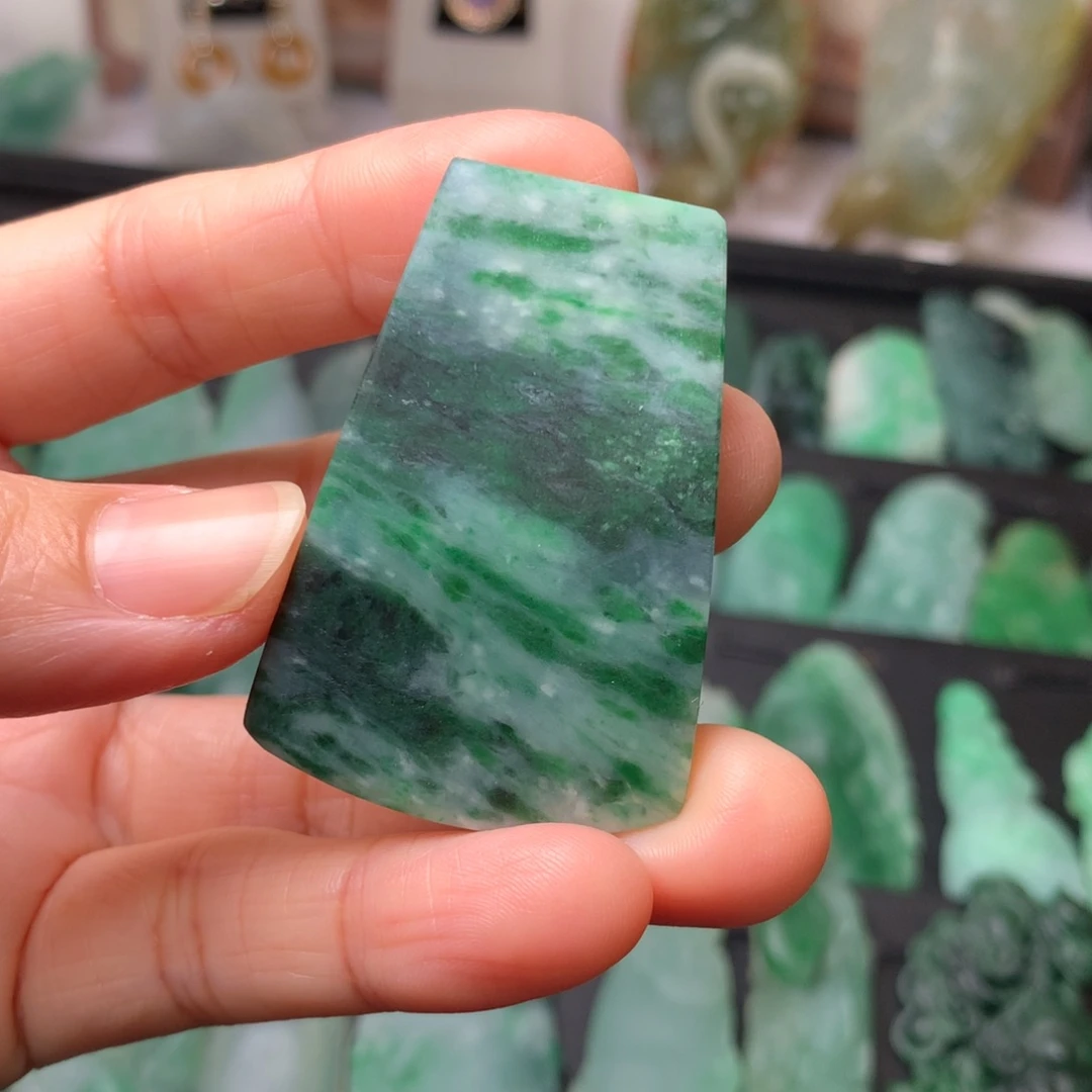 定制翡翠未镶嵌翡翠