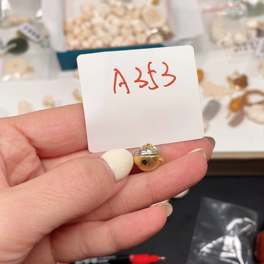 和田玉珠宝半成品未镶嵌三***猫A353