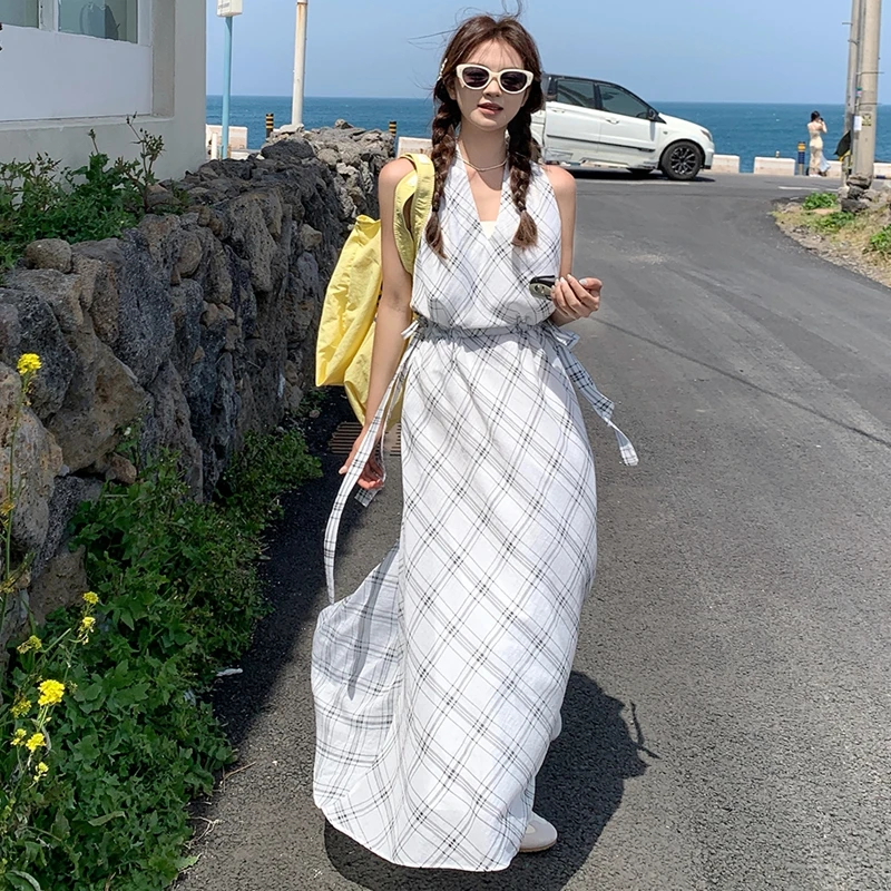 韩版气质百搭显瘦连衣裙女2025夏季新款超火的优雅设计感小众长裙